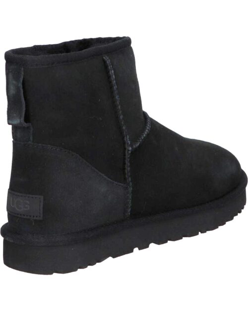 Woman and girl Mid boots UGG 1016222 CLASSIC MINI II 4 BLACK 2